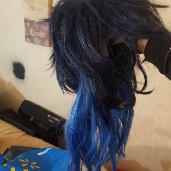 Wig - Picture 5 of 8